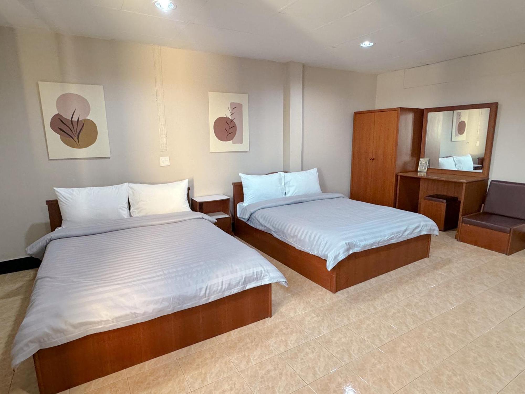 Tokyo Hotel Nakhonratchasima Екстериор снимка